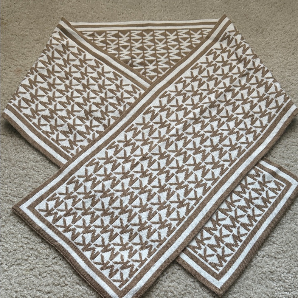 Michael Kors Tan and White Patterned Scarf